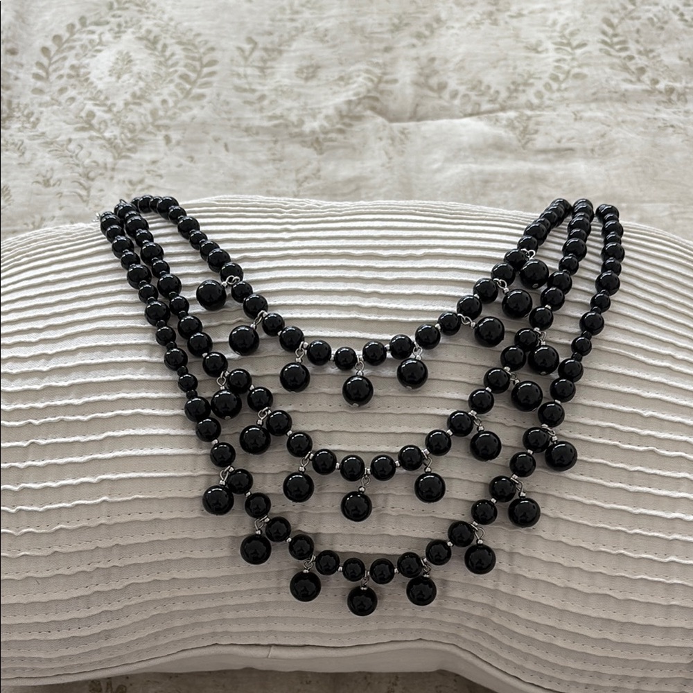Elegant Black Beaded Necklace